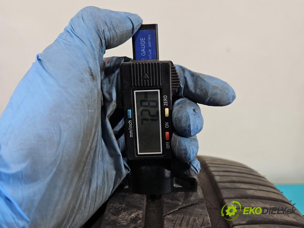 Audi A8 D4 2009-2017 3.0 TFSI automatic 213 kW 2995 cm3 4- pneumatika letné pár