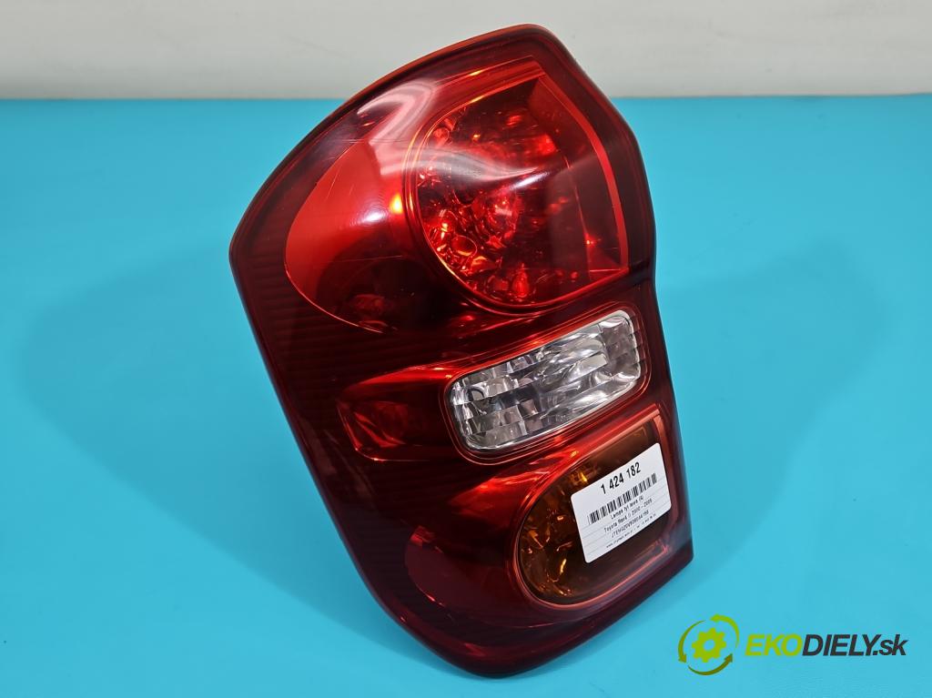 Toyota Rav4 II 2000-2005 2.0 d4d 116 HP manual 85 kW 1995 cm3 5- svetlo / reflektor zadné ľavé  (Kľučka dverí ostatné)