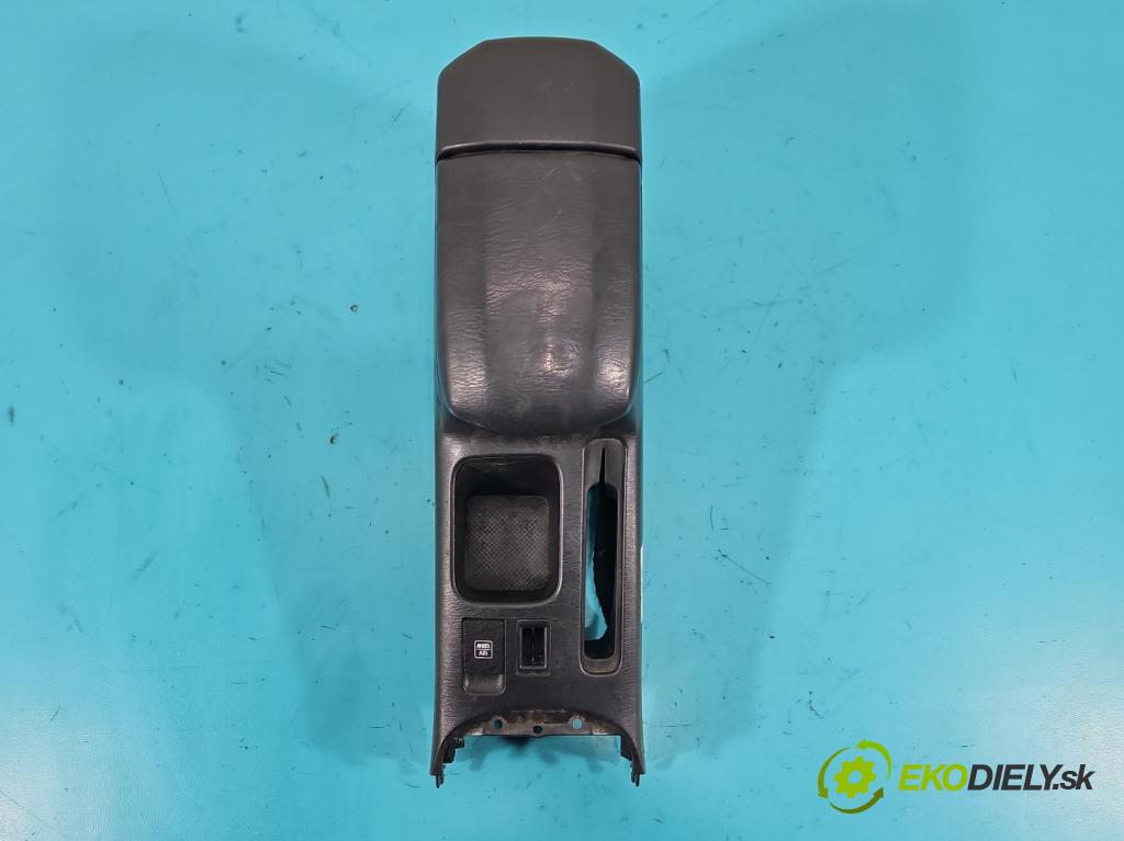 Toyota Rav4 II 2000-2005 2.0 d4d 116 HP manual 85 kW 1995 cm3 5- operadlo  (Lakťové opierky)