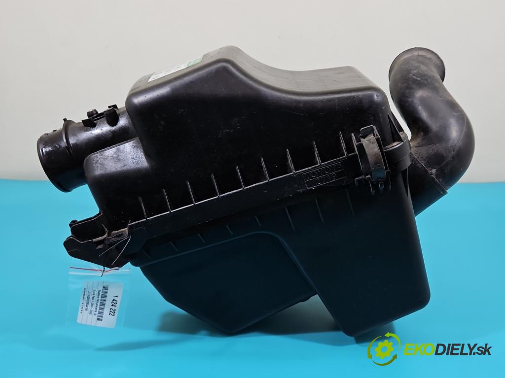 Toyota Rav4 II 2000-2005 2.0 d4d 116 HP manual 85 kW 1995 cm3 5- obal filtra vzduchu 22020-27061 (Obaly filtrov vzduchu)