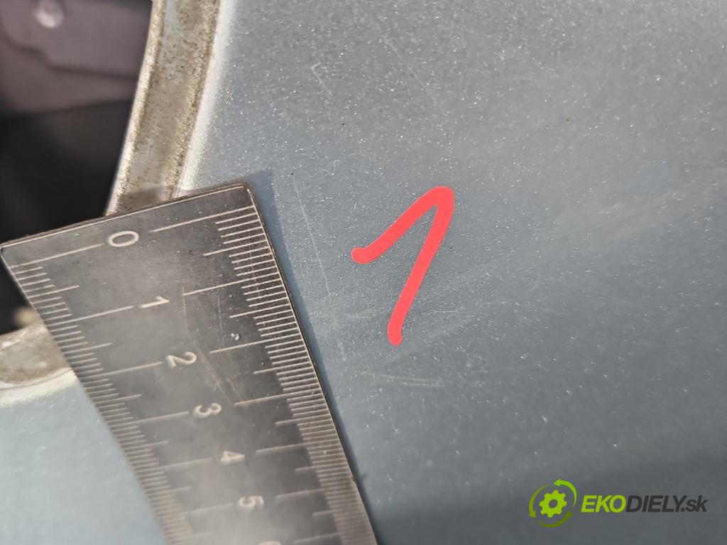 Toyota Rav4 II 2000-2005 2.0 d4d 116 hp manual 85 kW 1995 cm3 5- zadní kufrové dveře  (Zadní kapoty)