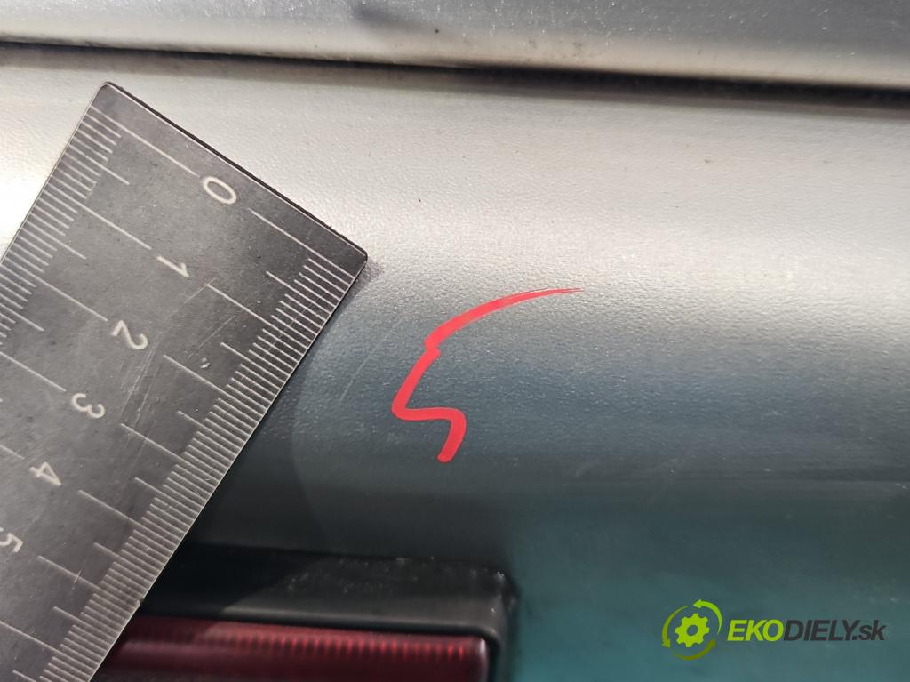 Toyota Rav4 II 2000-2005 2.0 d4d 116 hp manual 85 kW 1995 cm3 5- zadní kufrové dveře  (Zadní kapoty)