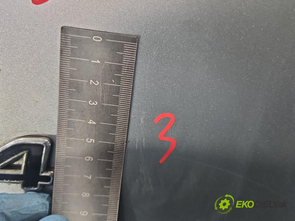 Toyota Rav4 II 2000-2005 2.0 d4d 116 hp manual 85 kW 1995 cm3 5- zadní kufrové dveře  (Zadní kapoty)