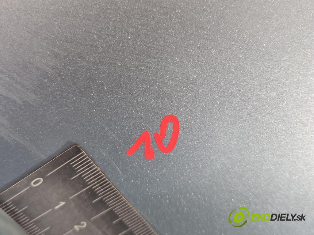 Toyota Rav4 II 2000-2005 2.0 d4d 116 hp manual 85 kW 1995 cm3 5- zadní kufrové dveře  (Zadní kapoty)