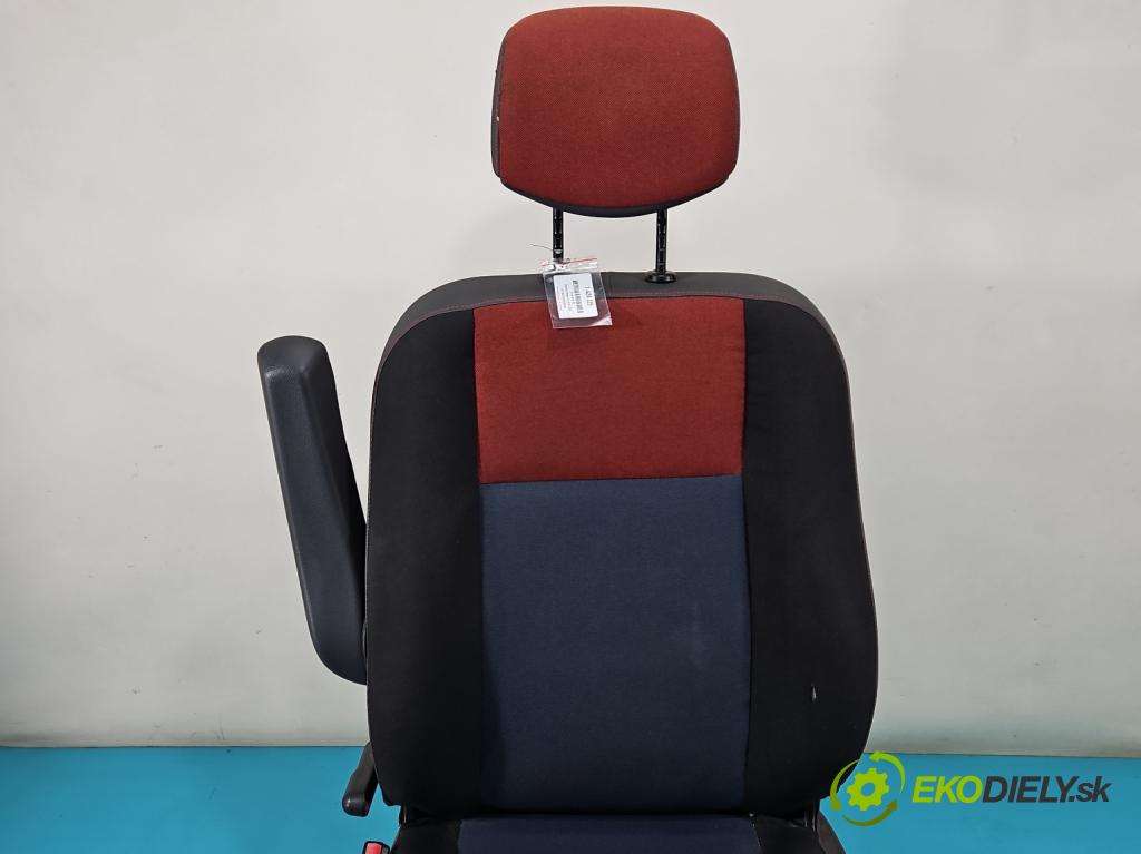 Renault Master III 2010-2019 2.3 dci 110 HP manual 81 kW 2299 cm3 5- Sedačka ľavý  (Sedačky, sedadlá)