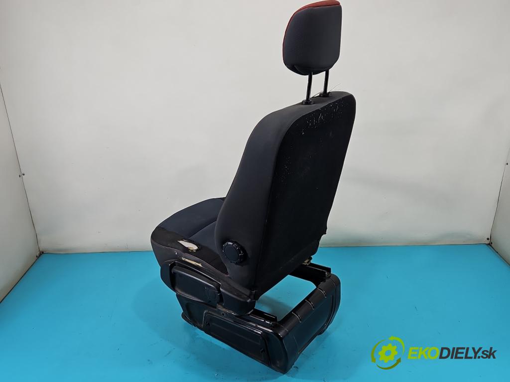 Renault Master III 2010-2019 2.3 dci 110 HP manual 81 kW 2299 cm3 5- Sedačka ľavý  (Sedačky, sedadlá)