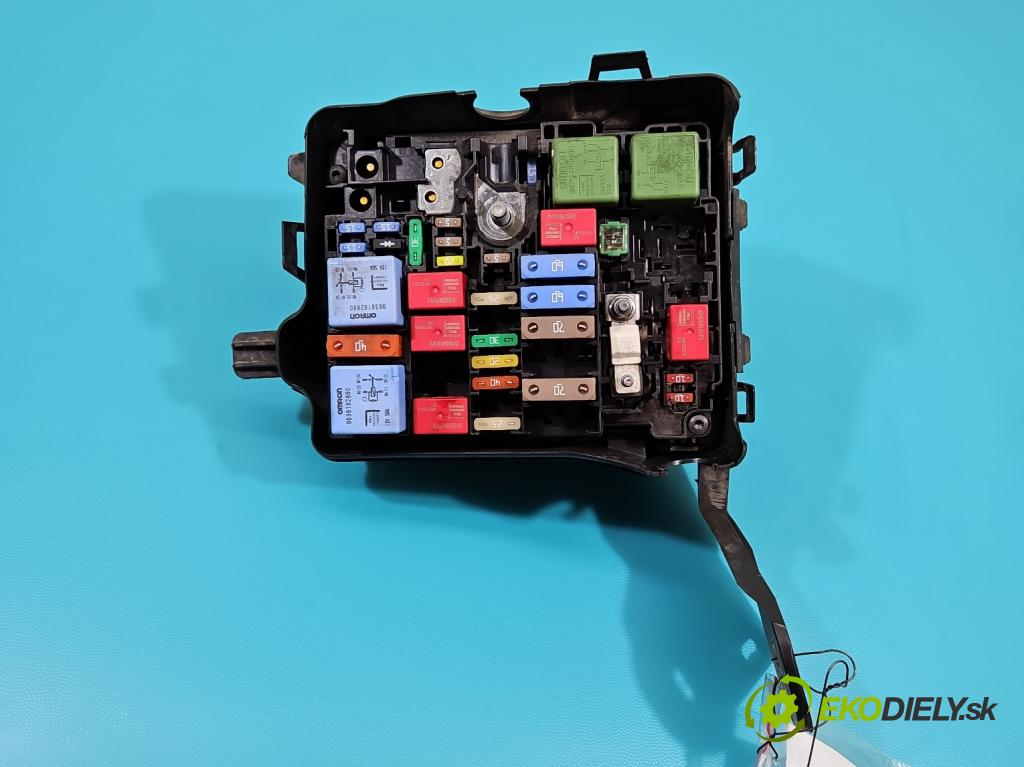 Citroen C-Elysee II 2012- 1.6 16V 116 hp manual 85 kW 1599 cm3 5- skříňka pojistková  (Pojistkové skříňky)