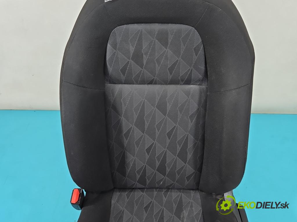 Citroen C-Elysee II 2012- 1.6 16V 116 HP manual 85 kW 1599 cm3 5- Sedačka ľavý  (Sedačky, sedadlá)