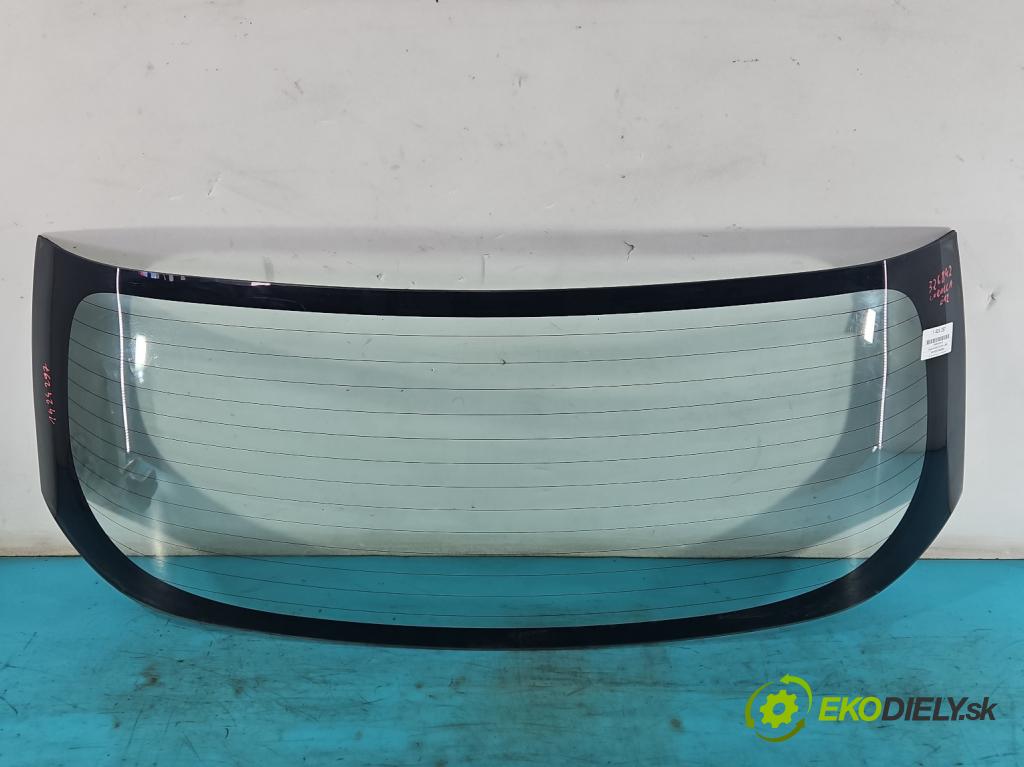 Toyota Corolla E12 2001-2009 1.4 vvt-i 97KM manual 71 kW 1398 cm3 3- sklo zadní  (Okna zadní)