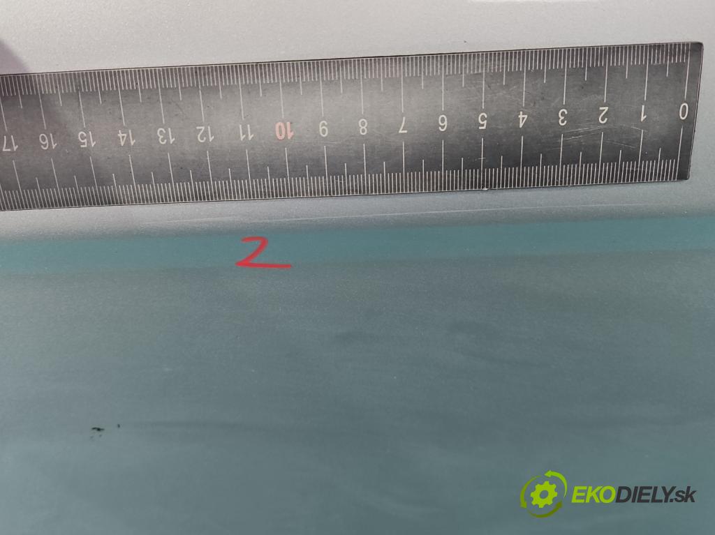 Alfa romeo 147 1.6 16V 105 HP manual 77 kW 1598 cm3 5- dvere predné ľavé  (Kľučka dverí ostatné)