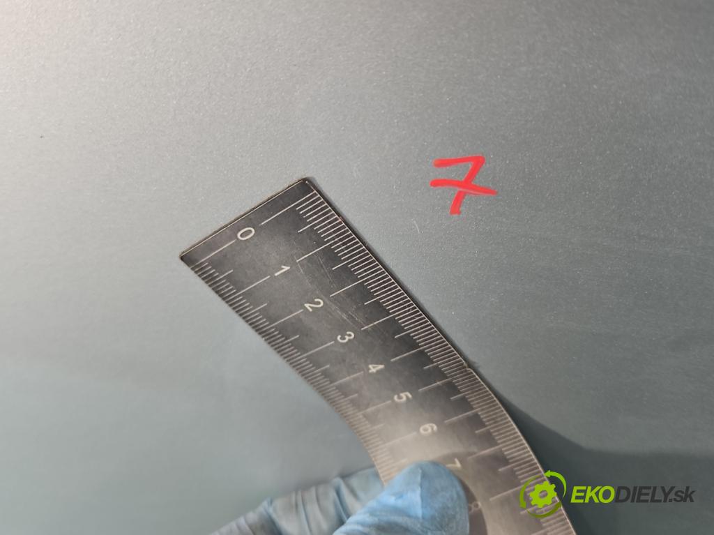 Alfa romeo 147 1.6 16V 105 HP manual 77 kW 1598 cm3 5- dvere predné ľavé  (Kľučka dverí ostatné)