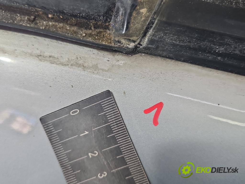 Alfa romeo 147 1.6 16V 105 HP manual 77 kW 1598 cm3 5- dvere predné ľavé  (Kľučka dverí ostatné)