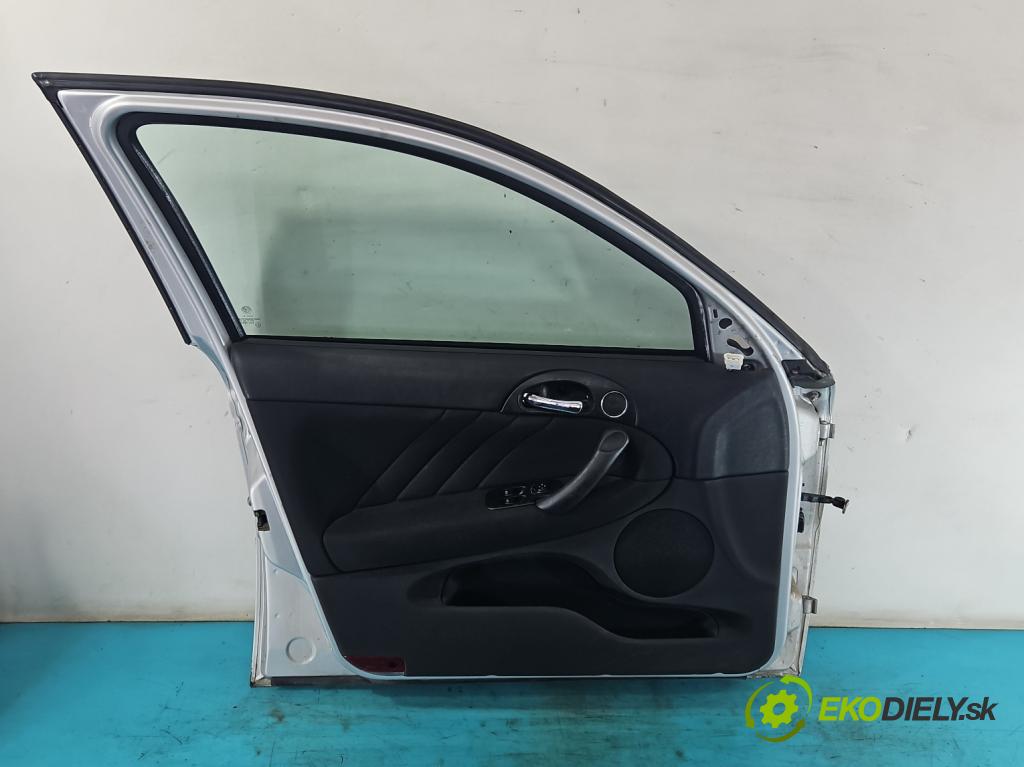 Alfa romeo 147 1.6 16V 105 HP manual 77 kW 1598 cm3 5- dvere predné ľavé  (Kľučka dverí ostatné)