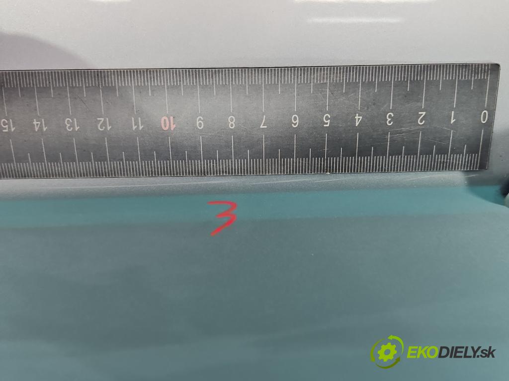 Alfa romeo 147 1.6 16V 105 HP manual 77 kW 1598 cm3 5- dvere predné ľavé  (Kľučka dverí ostatné)