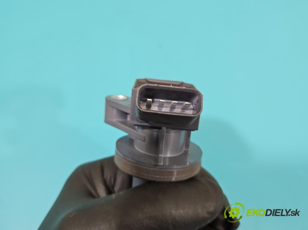 Toyota Corolla E12 2001-2009 1.4 vvt-i 97KM manual 71 kW 1398 cm3 3- cievka zapaľovacia 90080-19019 (Zapaľovacie cievky, moduly)