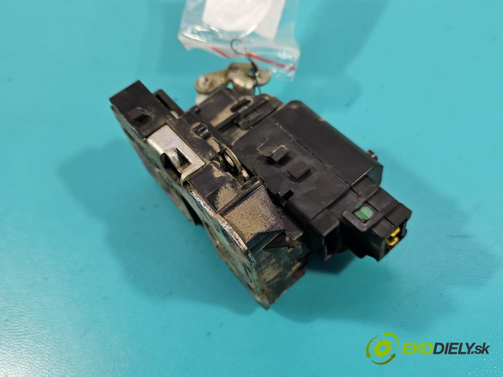 Iveco Daily IV 2006-2014 2.3 HPI 106 hp manual 78 kW 2287 cm3 5- zámek zadní pravý