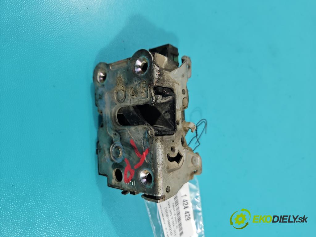 Iveco Daily IV 2006-2014 2.3 HPI 106 hp manual 78 kW 2287 cm3 5- zámek zadní pravý 