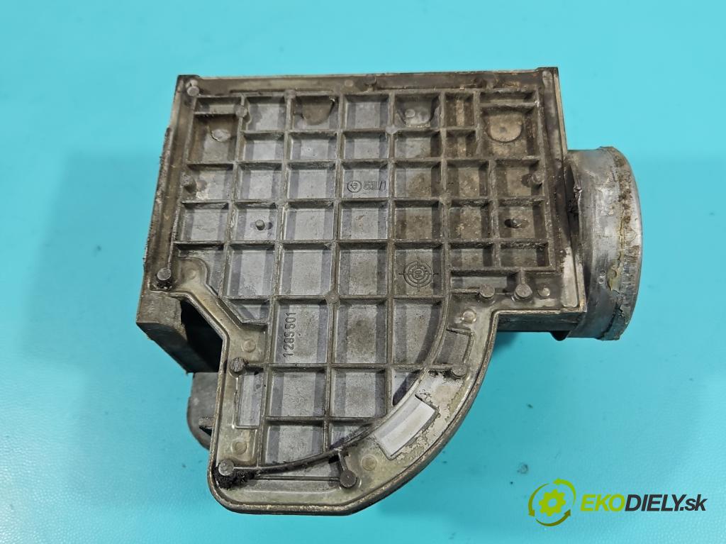 Vw Passat B4 1993-1997 2.0 8V 116 HP manual 85 kW 1984 cm3 5- průtokoměr: 037906301B (Váhy vzduchu)