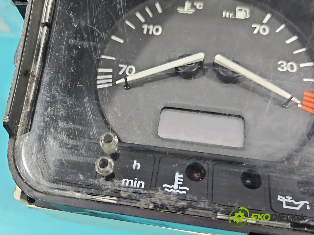 Vw Passat B4 1993-1997 2.0 8V 116 HP manual 85 kW 1984 cm3 5- prístrojovka/ budíky 3A0919033A (Prístrojové dosky, displeje)
