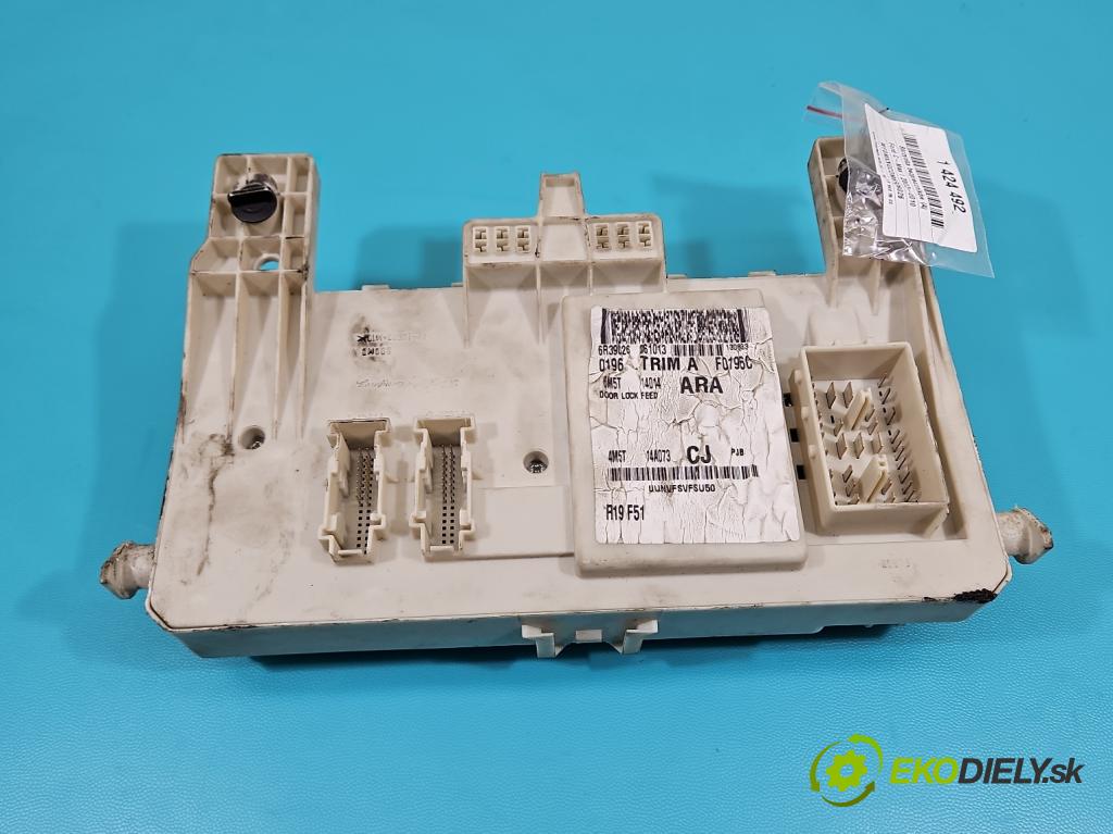 Ford C-Max I 2003-2010 1.8 16v 125 hp manual 92 kW 1798 cm3 5- skříňka pojistková 4M5T-14A073-CJ (Pojistkové skříňky)