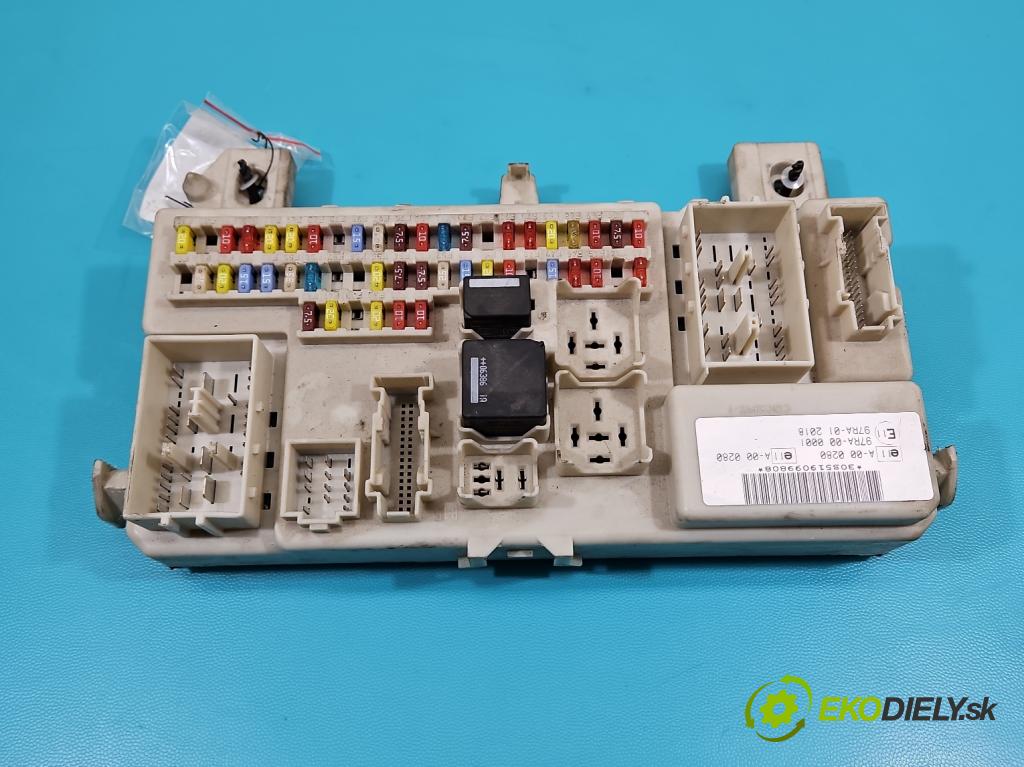 Ford C-Max I 2003-2010 1.8 16v 125 hp manual 92 kW 1798 cm3 5- skříňka pojistková 4M5T-14A073-CJ (Pojistkové skříňky)