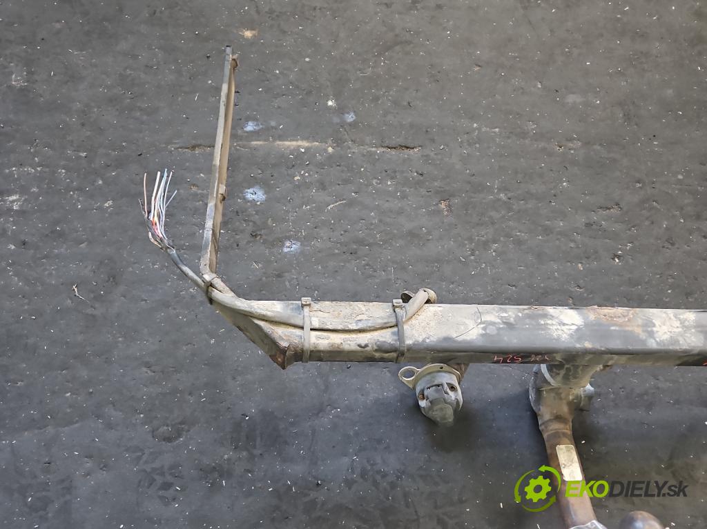 Ford C-Max I 2003-2010 1.8 16v 125 hp manual 92 kW 1798 cm3 5- oko tažné  (Tažná zařízení)