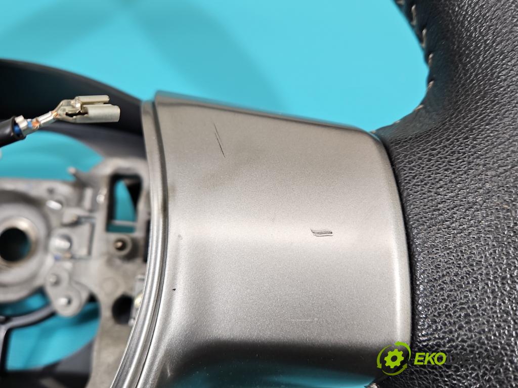 Toyota Yaris III 2011-2020 1.0 VVT-i: 69KM manual 51 kW 998 cm3 3- volant  (Volanty)