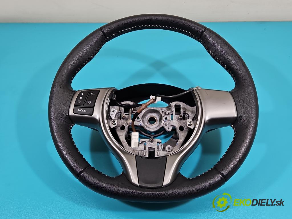 Toyota Yaris III 2011-2020 1.0 VVT-i: 69KM manual 51 kW 998 cm3 3- volant  (Volanty)