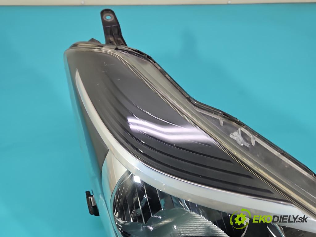 Toyota Yaris III 2011-2020 1.0 VVT-i: 69KM manual 51 kW 998 cm3 3- Reflektor: pravý  (Pravé)