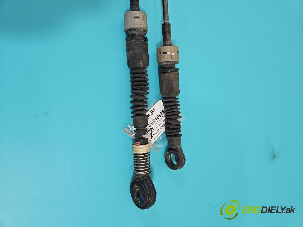 Hyundai i20 II 2014 -2020 1.2 16V (G4LA) 84KM manual 61,8 kW 1248 cm3 5- Páka: Změny: stupeň,rýchlosť  (Rýchlostná páka (kulisa))