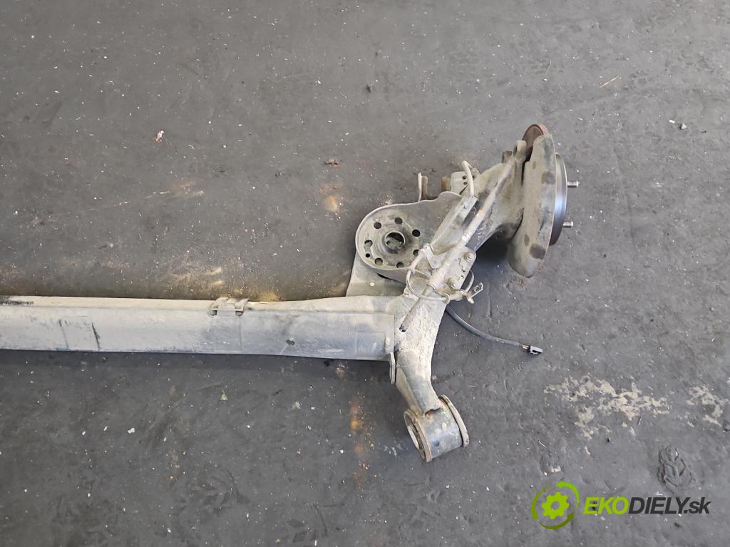 Hyundai i20 II 2014 -2020 1.2 16V (G4LA) 84KM manual 61,8 kW 1248 cm3 5- zadní výztuha  (Výztuhy zadní)