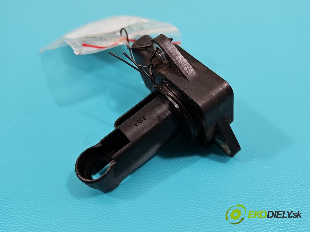 Toyota Corolla E12 2001-2009 1.4 D4D 90 HP manual 66 kW 1364 cm3 5- průtokoměr: 22204-33010 (Váhy vzduchu)