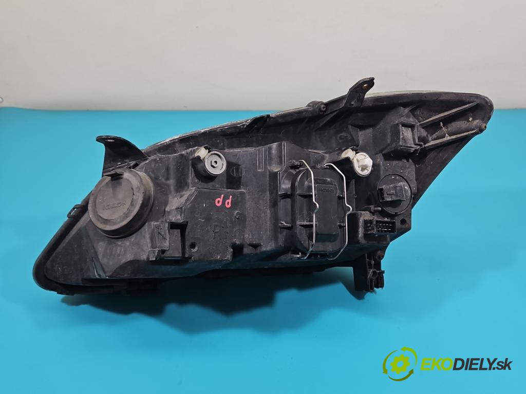 Toyota Corolla E12 2001-2009 1.4 D4D 90 HP manual 66 kW 1364 cm3 5- Reflektor: pravý  (Pravé)