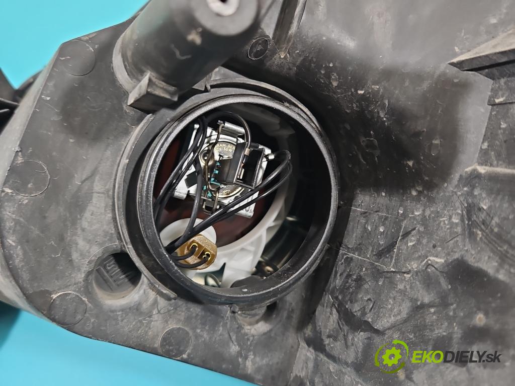 Opel Zafira B 2005-2014 2.2 16V 150 HP manual 110 kW 2198 cm3 5- Reflektor: pravý 0301214202 (Pravé)