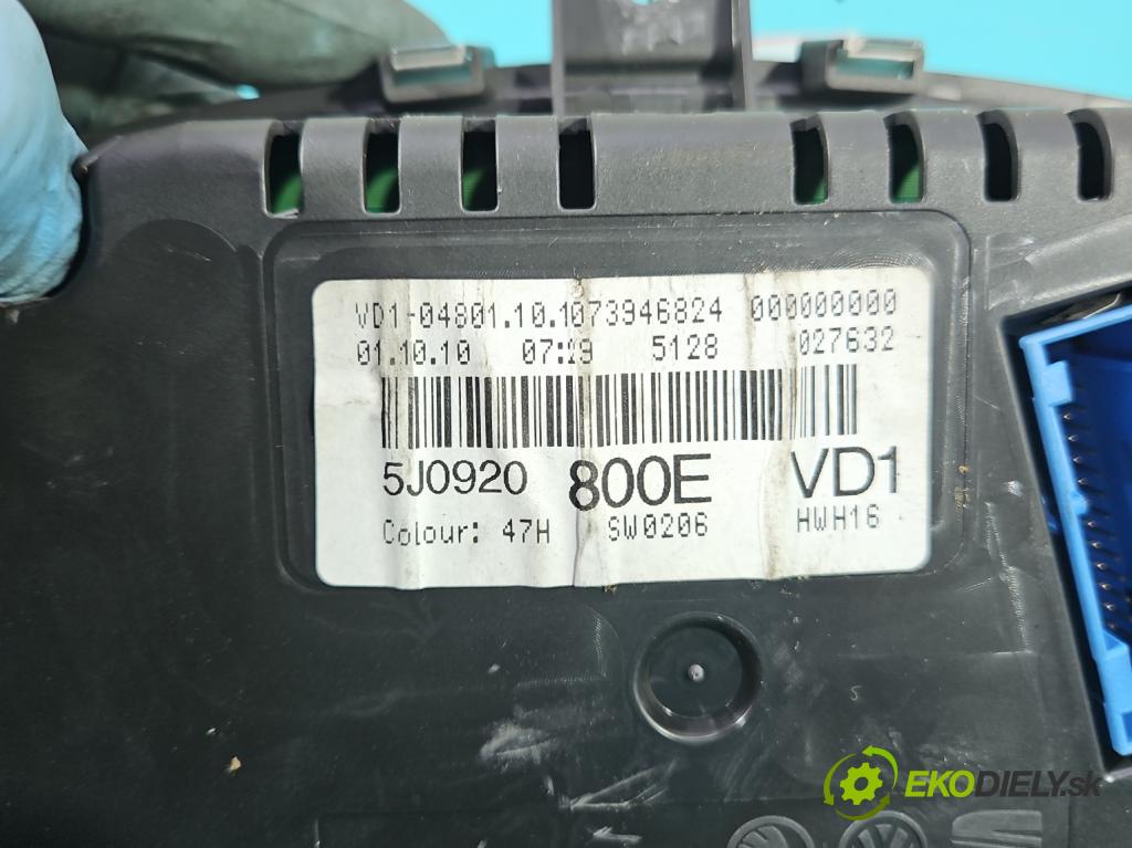 Skoda Fabia II 2007-2014 1.4 16V 86 HP manual 63 kW 1390 cm3 5- prístrojovka/ budíky 5J0920800E (Prístrojové dosky, displeje)