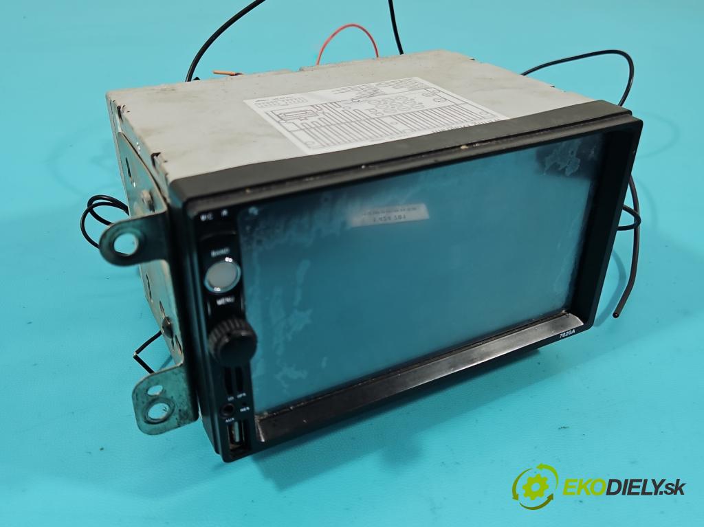 Honda CR-V II 2001-2006 2.0 16v 150 hp manual 110 kW 1998 cm3 5- Radio