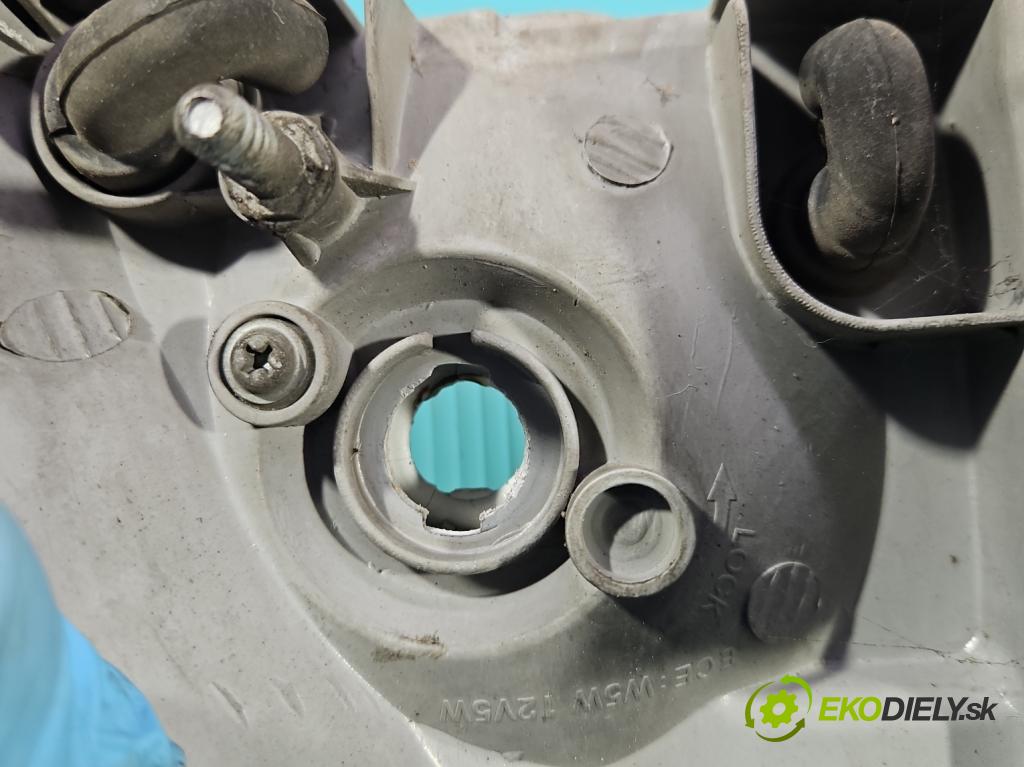 Chevrolet Aveo T200 2003-2008 1.4 8V 83 HP manual 61 kW 1399 cm3 4- Reflektor: pravý (Pravé)