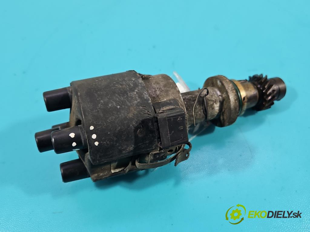 Audi A4 B5 1994-2001 1.6 8V 101 HP manual 74 kW 1595 cm3 4- rozdeľovač  (Rozdeľovače)