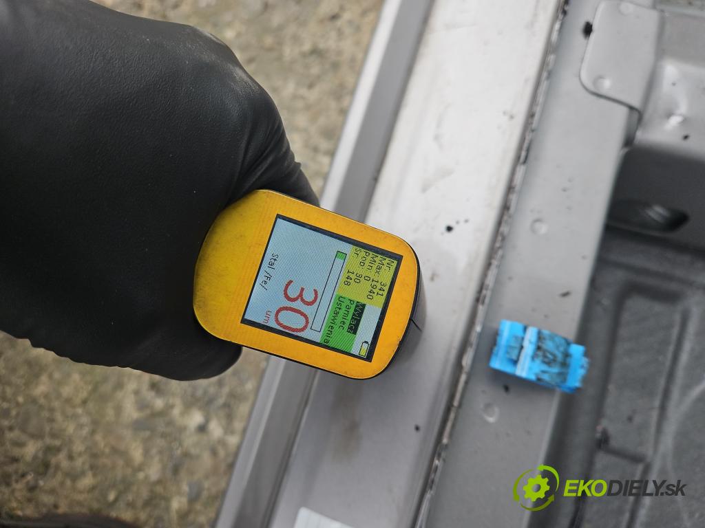 Toyota Yaris III 2011-2020 1.0 VVT-i 69KM manual 51 kW 998 cm3 3- práh levý  (Ostatní)