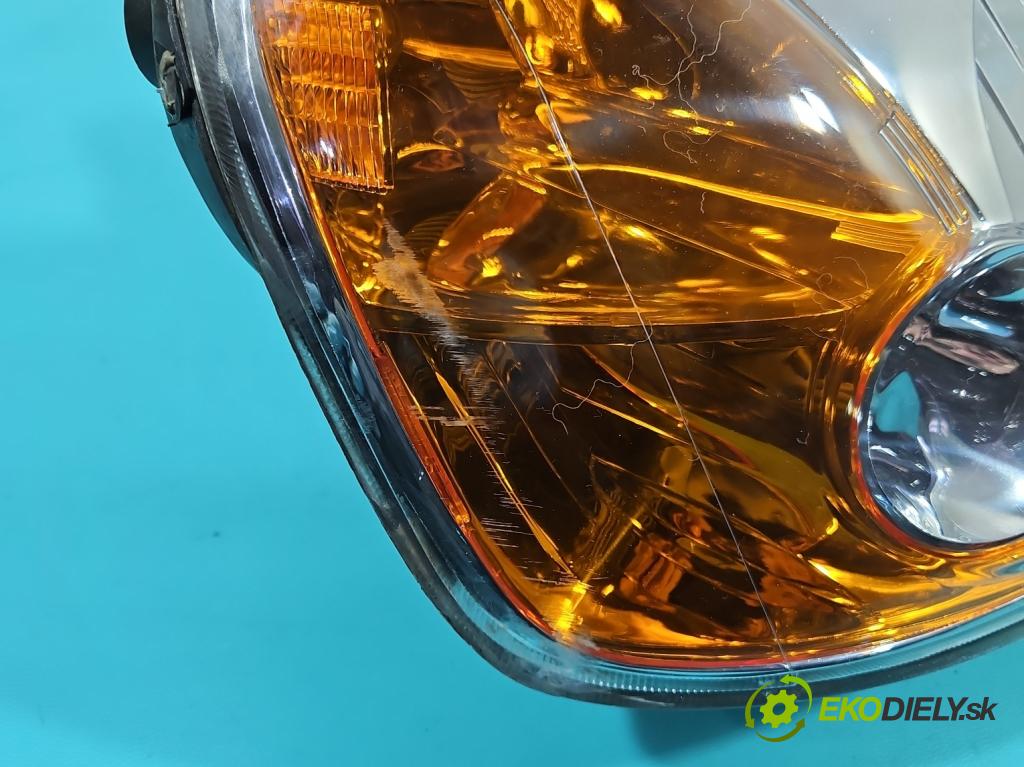 Honda Civic VII 2000-2006 1.6 16V 110 HP manual 81 kW 1590 cm3 4- Reflektor: pravý  (Pravé)