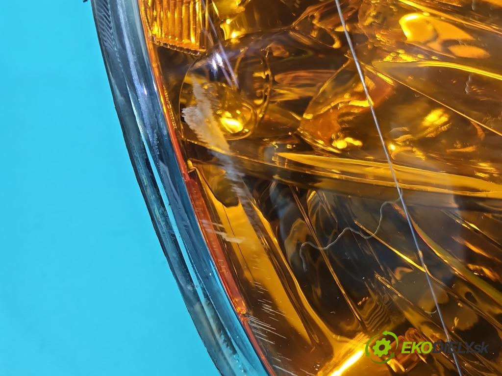 Honda Civic VII 2000-2006 1.6 16V 110 HP manual 81 kW 1590 cm3 4- Reflektor: pravý  (Pravé)