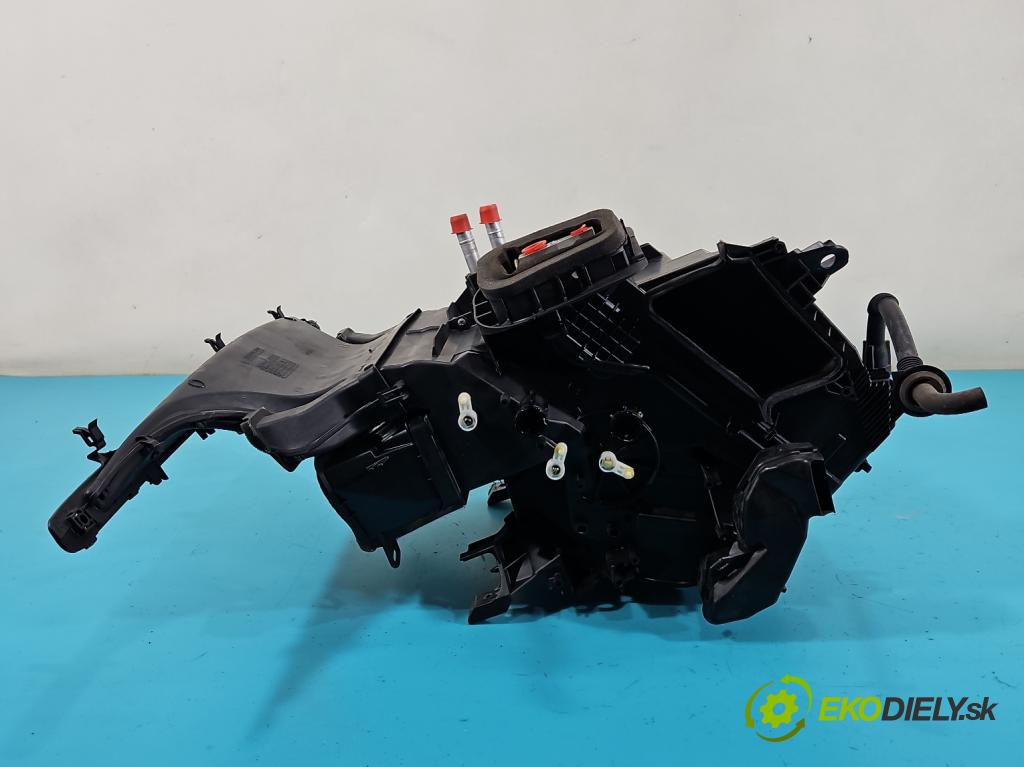 Toyota Yaris III 2011-2020 1.0 VVT-i: 69KM manual 51 kW 998 cm3 3- radiator  (Radiátor kúrenia)