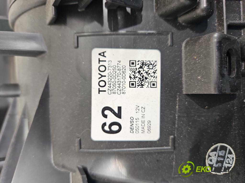 Toyota Yaris III 2011-2020 1.0 VVT-i: 69KM manual 51 kW 998 cm3 3- radiator  (Radiátor kúrenia)