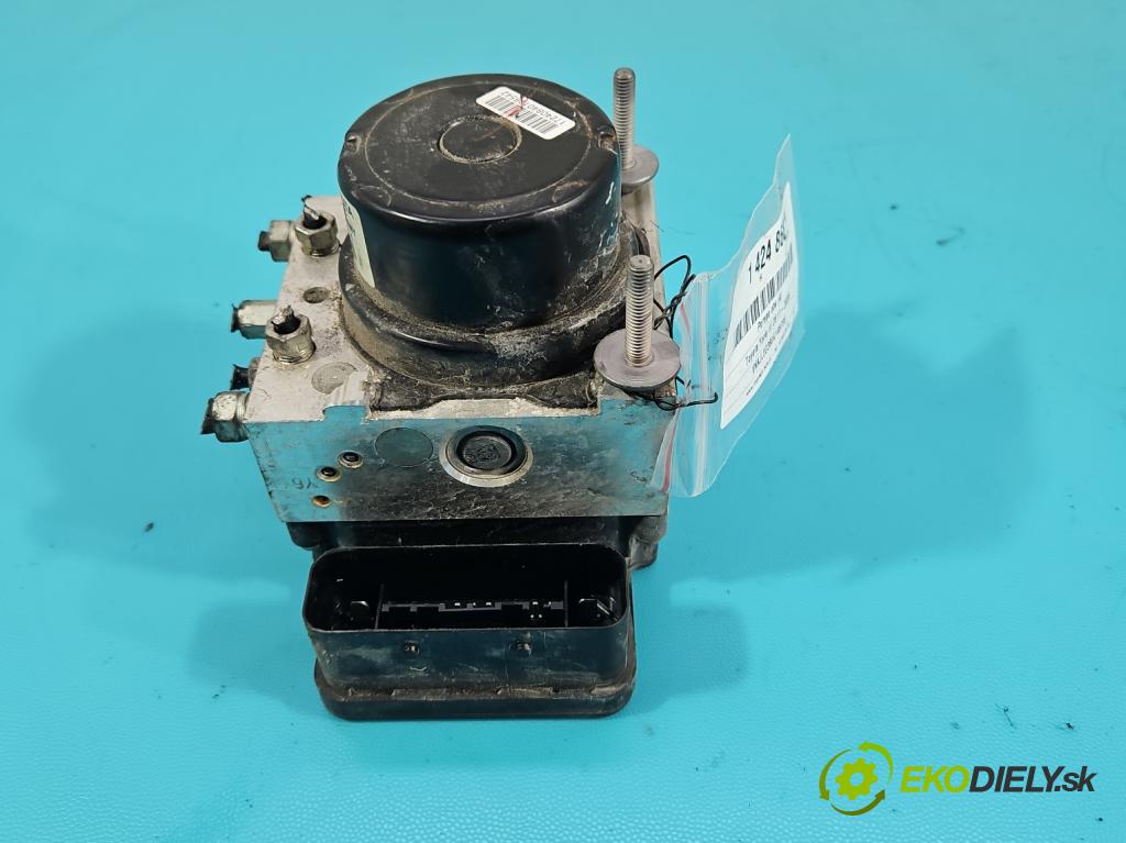 Toyota Yaris III 2011-2020 1.0 VVT-i: 69KM manual 51 kW 998 cm3 3- čerpadlo abs 44540-0D030 (Pumpy ABS)