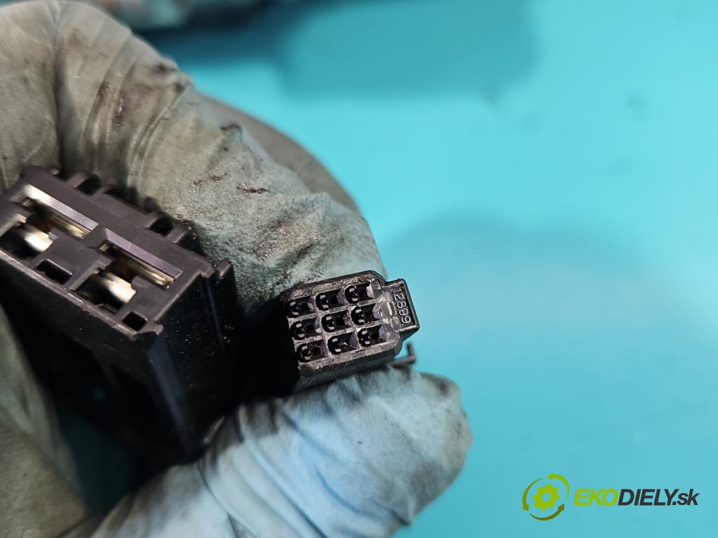 Toyota Yaris III 2011-2020 1.0 VVT-i: 69KM manual 51 kW 998 cm3 3- čerpadlo posilovač 45250-0D183 (Servočerpadlo, pumpa riadenia)