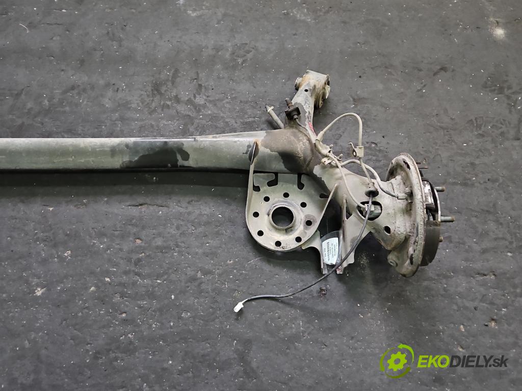 Toyota Yaris III 2011-2020 1.0 VVT-i 69KM manual 51 kW 998 cm3 3- zadní výztuha  (Výztuhy zadní)