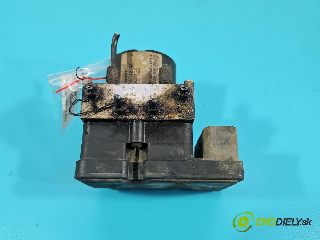 Toyota Yaris II 2005-2011 1.0 VVT-i: 69KM manual 51 kW 998 cm3 3- čerpadlo abs 44510-0D110 (Pumpy ABS)