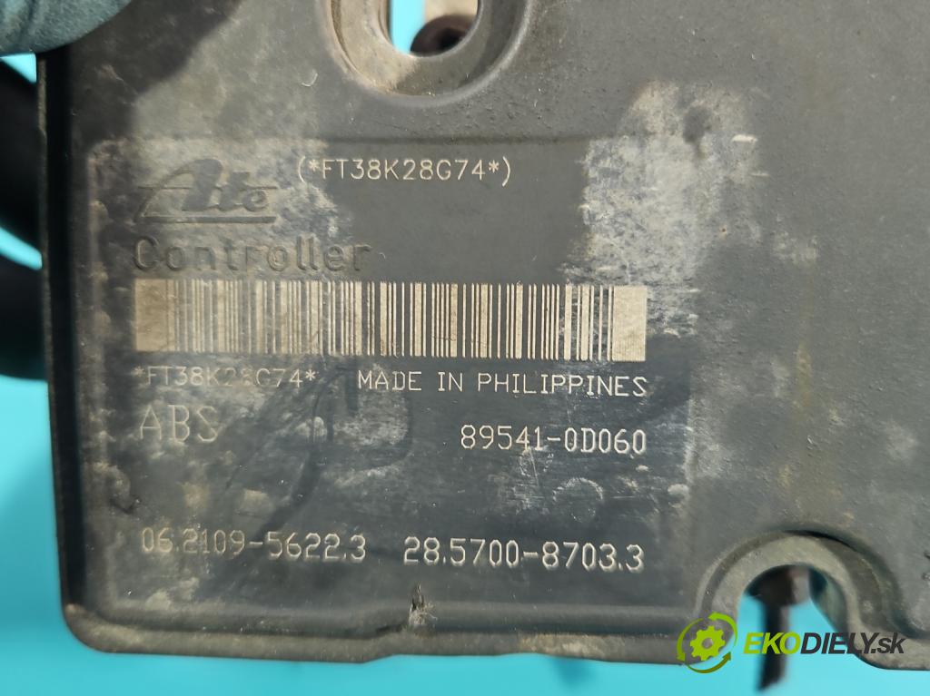 Toyota Yaris II 2005-2011 1.0 VVT-i: 69KM manual 51 kW 998 cm3 3- čerpadlo abs 44510-0D110 (Pumpy ABS)