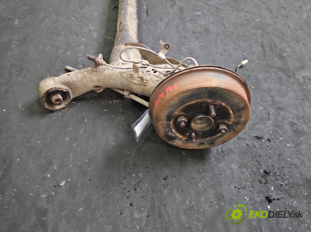 Toyota Yaris II 2005-2011 1.0 VVT-i 69KM manual 51 kW 998 cm3 3- zadní výztuha  (Výztuhy zadní)