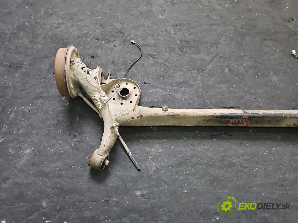 Toyota Yaris II 2005-2011 1.0 VVT-i 69KM manual 51 kW 998 cm3 3- zadní výztuha  (Výztuhy zadní)